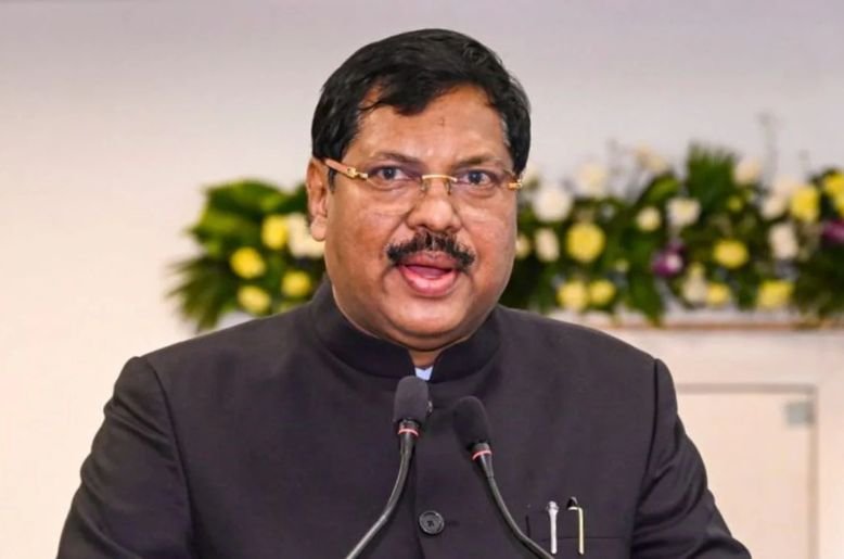 Lawyer Tries to Throw Shoe at India’s Chief Justice During Supreme Court Hearing