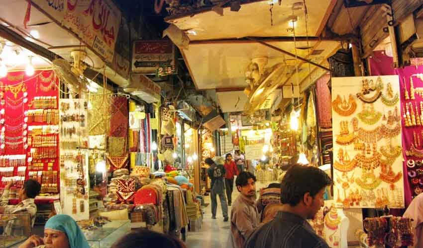 Lahore markets, restaurants to be shut early