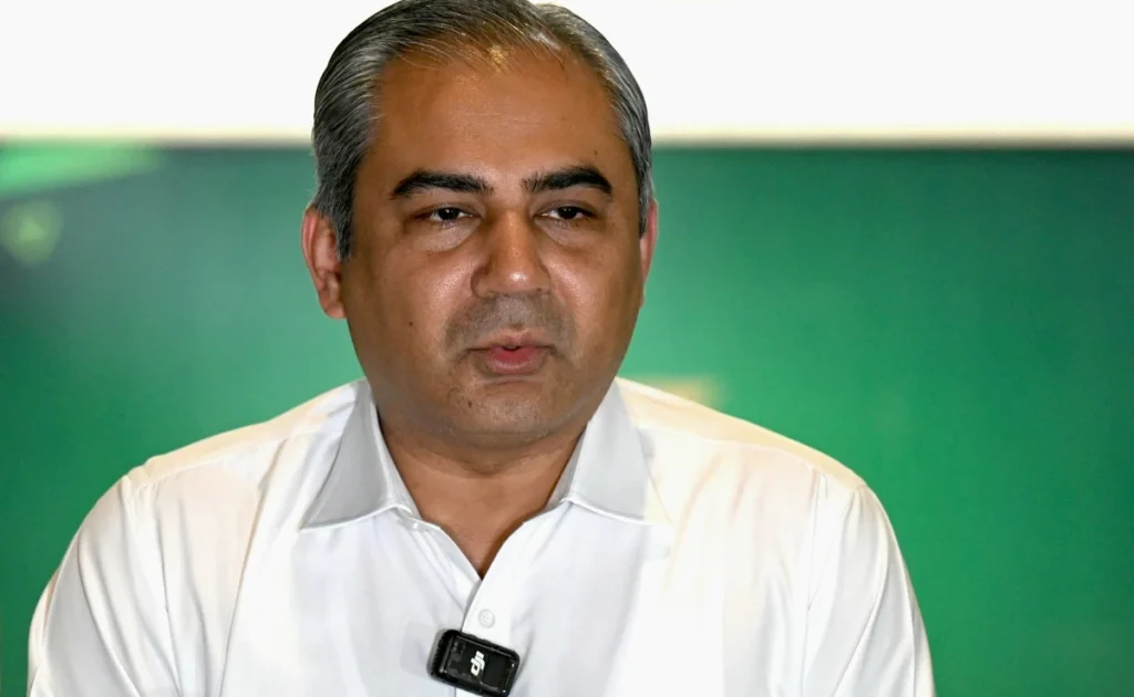 Mohsin Naqvi visistvWana Cadet College