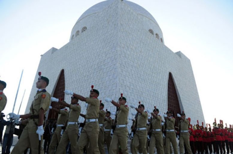 Armed forces pay respect to the father of the nation