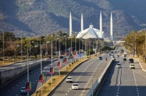 Islamabad: Three suspected robbers arrested in F-7 sector