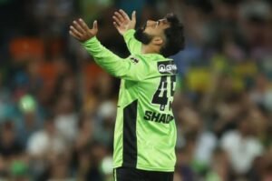 Shadab Khan heroics in Sydney Thunder vs Brisbane Heat in BBL