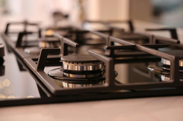 OGRA announces reduction in gas prices