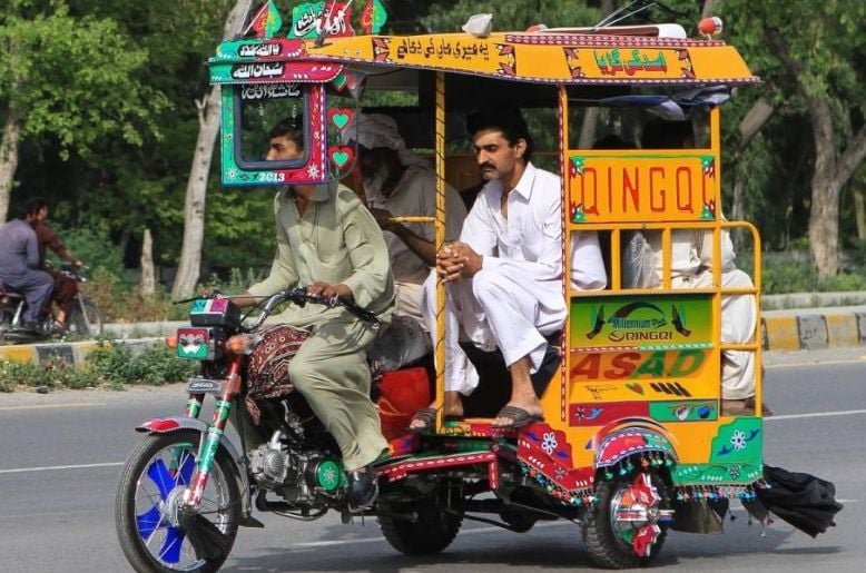 Rikshaws banned on 26 major highways in Karachi