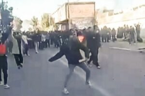 Iran protests , Iran protest deaths , death toll Iran, Iran death toll, Iran vs US, Trump Iran, Iran Trump, US warn Iran, Iran protestors