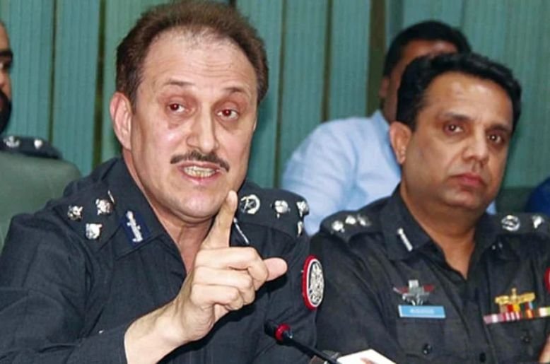 Azad Khan appointed as new Karachi police chief