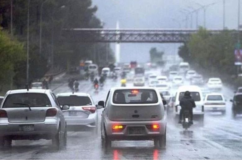 Traffic in Islamabad rain , Islamabad Traffic, Islamabad rain , traffic in rain, Islamabad weather ,