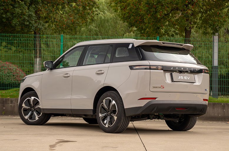 Jaecoo J5 price in Pakistan