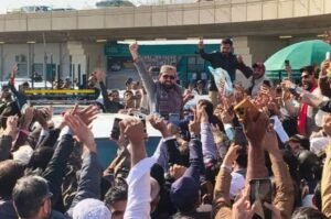 KP CM Sohail Afridi embarks on three-day visit to Karachi, faces flight delays