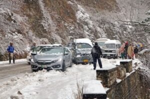 Murree Expressway snowfall