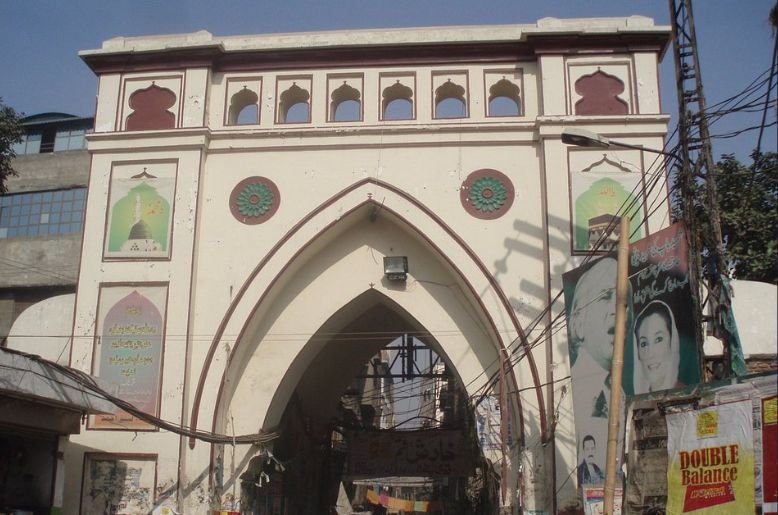 SHO suspended over Lahore Bhati Gate incident