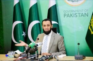 Minister visits Ishrat Fatima 's residence