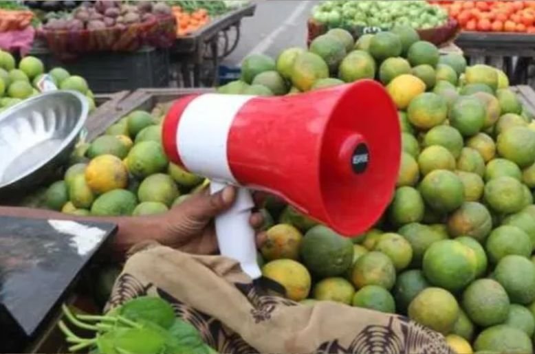 Loudspeaker sales of fruits, vegetables now prohibited