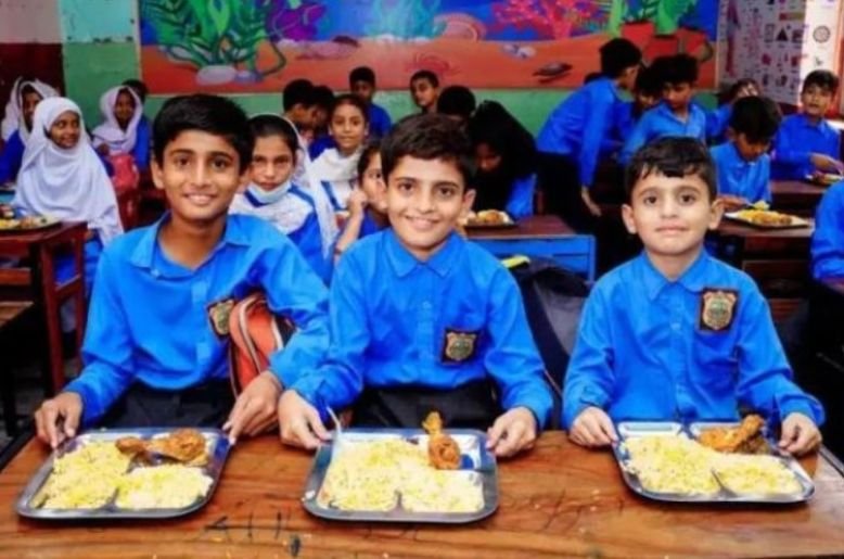 Daily meals, take-home rations for 200,000 students in Sindh
