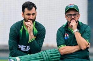 Mike Hesson explained reason why Salman threw bottle