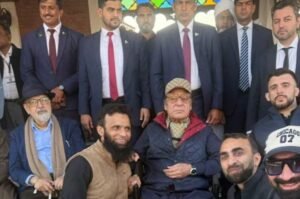 Nawaz Sharif celebrated Basant with friends in inner Lahore