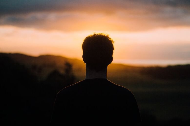 influencer death viral, influencer sudden death, Italian influencer , Damiano Alberti,