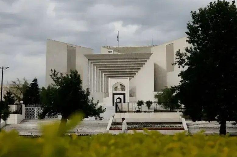 FCC maintains authority of tax officials to raid without prior notice