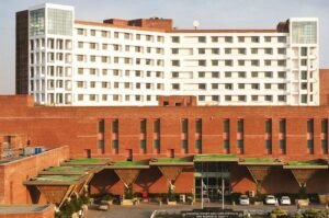 Lahore: Female Uber driver thanks PM Shehbaz Sharif for free treatment