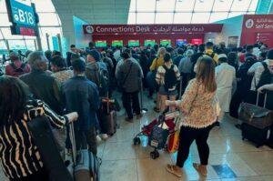 Dubai Airport flight delay Iran-Israel war