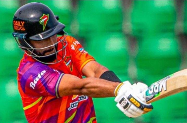 Pindiz sets 215-run target against Peshawar Zalmi in PSL clash