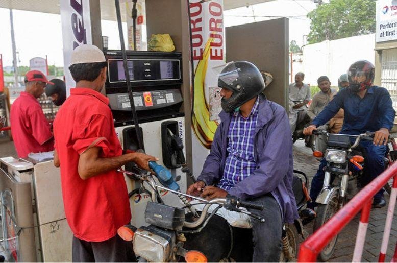 How can motorcyclists get cheaper petrol under new app