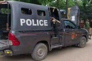 Karachi: Police encounter in Scheme 33, robbers including injured arrested