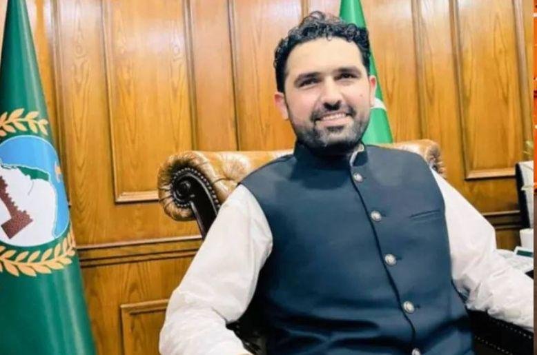 Court issues arrest warrant against KP CM Afridi