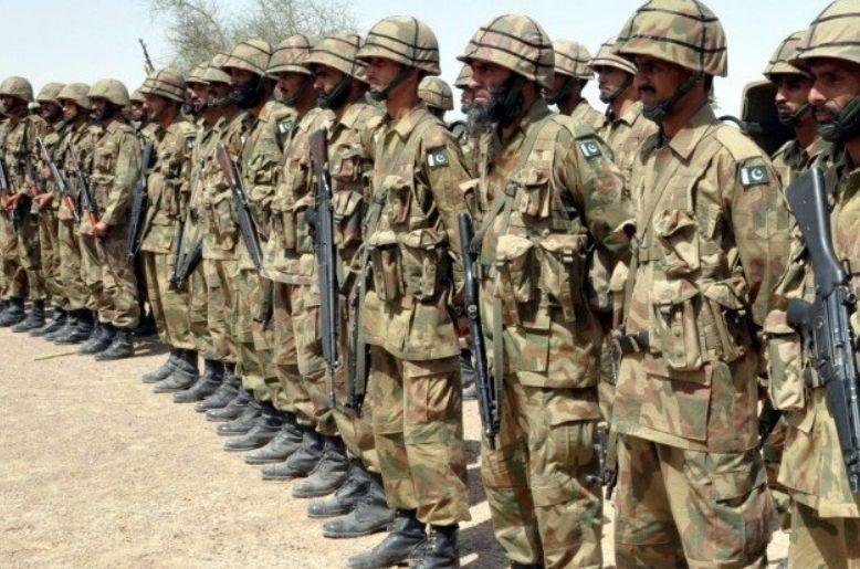 Pak Army launches 10 attacks