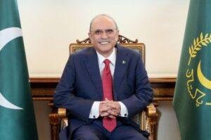 President Zardari approves awards for military personnel on Pakistan Day