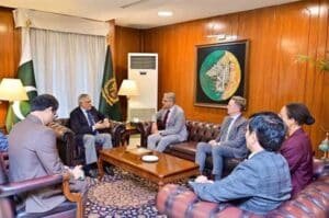 Deputy PM reaffirms commitment towards strengthening Pak-Canada relations