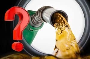 Have petrol prices been reduced by Rs100 in Pakistan today