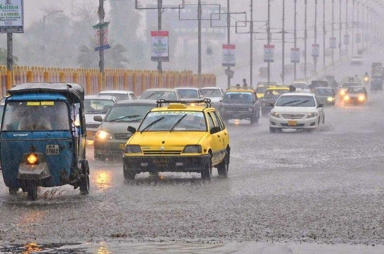 Heavy rain strong winds expected across country