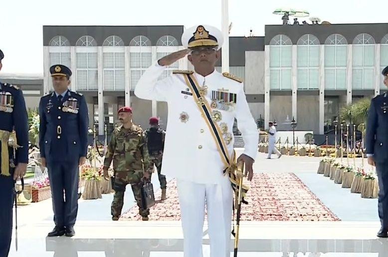 Pakistan Naval chief addresses PAF passing out parade