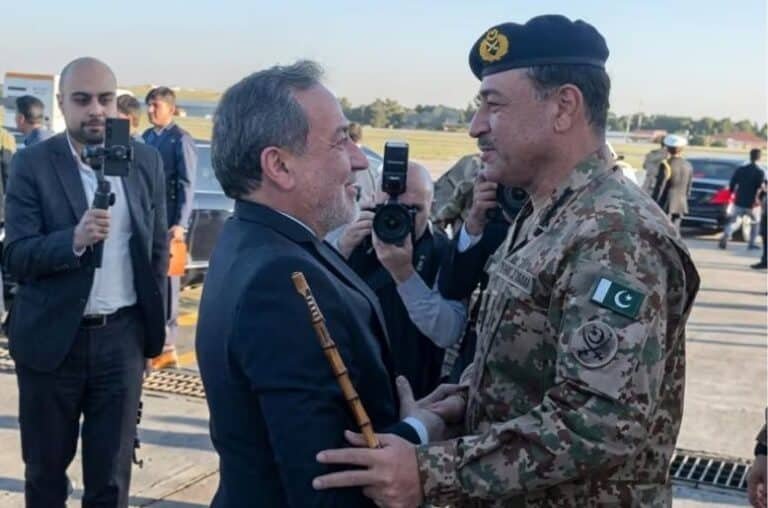 Iranian TV reports first round of Iran-Pakistan talks held in Tehran