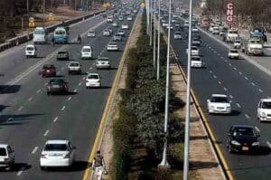 Islamabad to get six-lane service road along Expressway