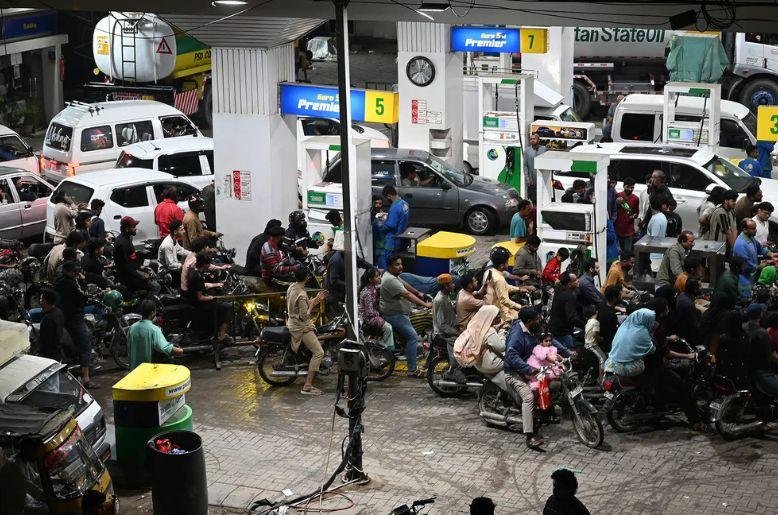 Petrol subsidy bikers Sindh, petrol subsidy sindh, petrol price pakistan