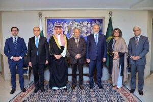 Saudi diplomat meets Deputy PM for regional meeting in Islamabad