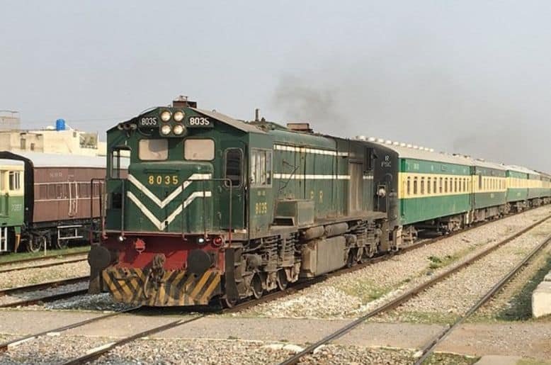 Pakistan Railways to launch Awam Express for Eid ul Azha 2026 travellers