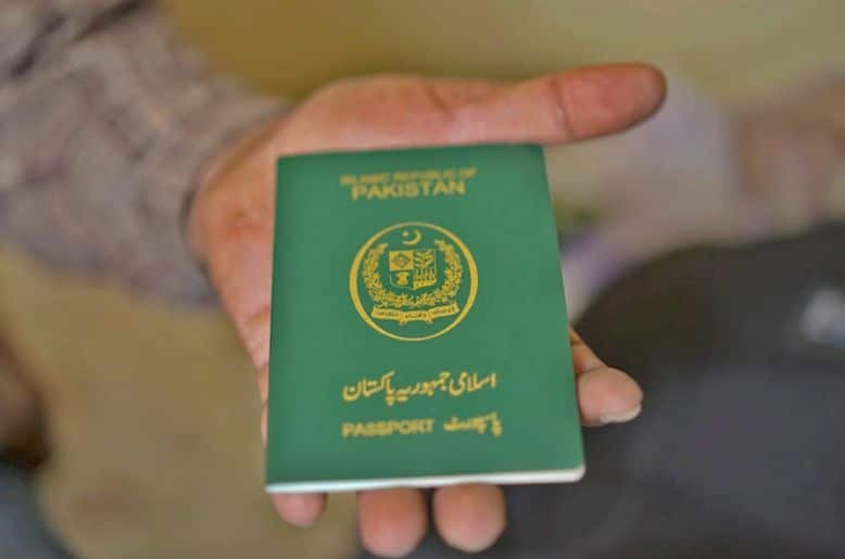 Pakistan embassy in Oman stops passport services temporarily