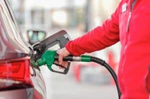 Pakistan’s petroleum imports hit highest level in two decades
