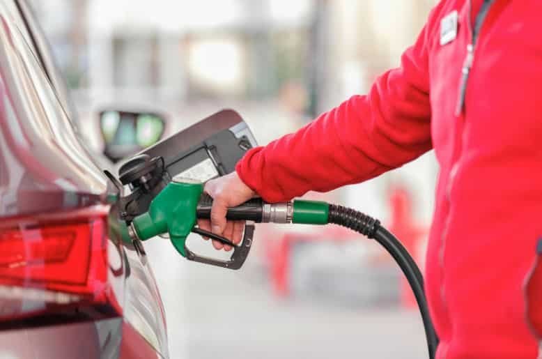 Pakistan’s petroleum imports hit highest level in two decades
