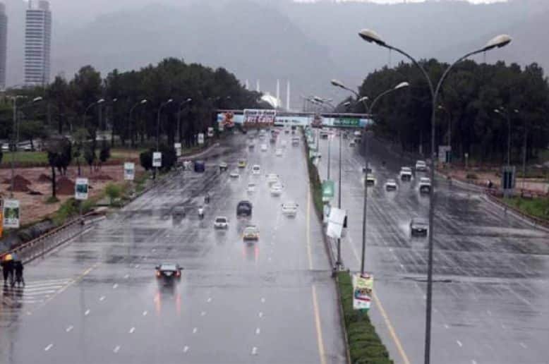 Rain turns weather pleasant in Islamabad