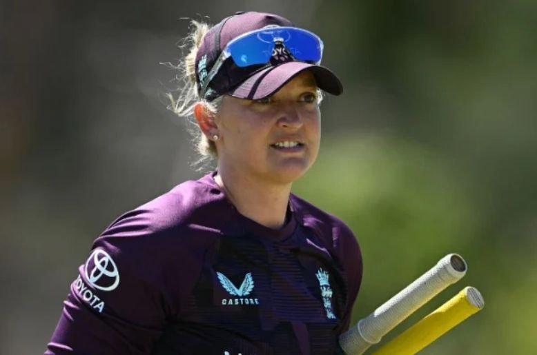 Sarah Taylor coaching