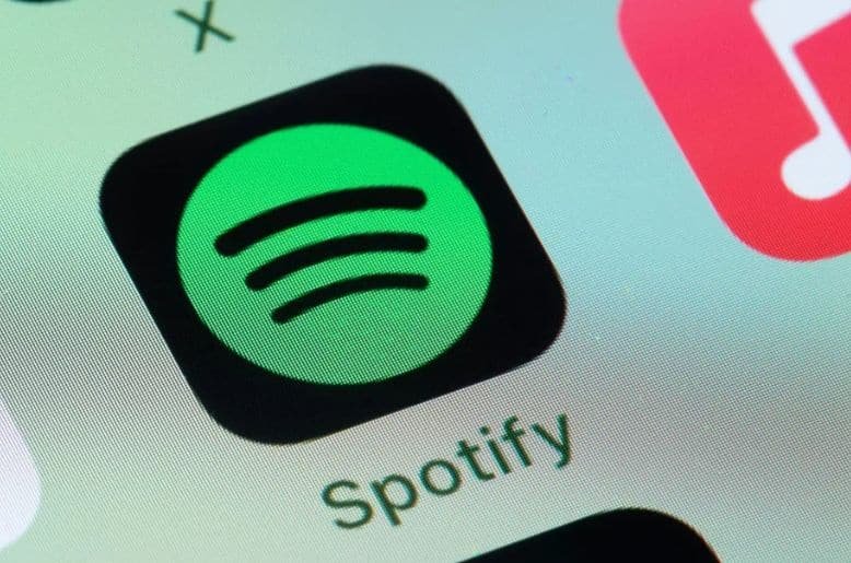 Spotify and Universal Music announce landmark deal to let users create AI covers