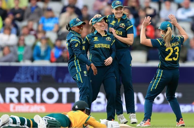 Australia defeats South Africa in Women's T20 World Cup opener
