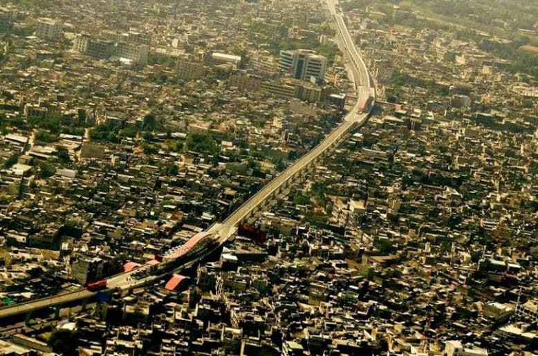 Commissioner Rawalpindi reviews Master Plan Rawalpindi progress