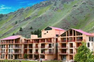 Naran Hotel rates rise after influx of tourists in valley