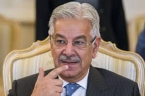 Khawaja Asif stresses loyalty to state, references article 5 in AJK remarks