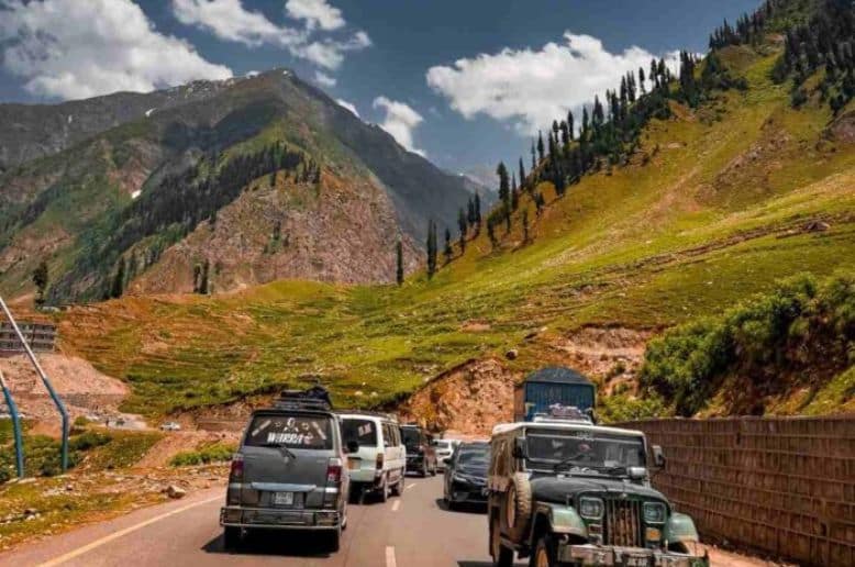 Kaghan Naran valley attracts tourists